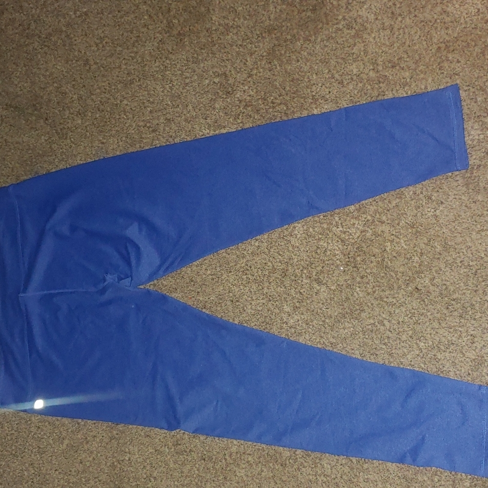 Fabletics leggings - Picture 2 of 3